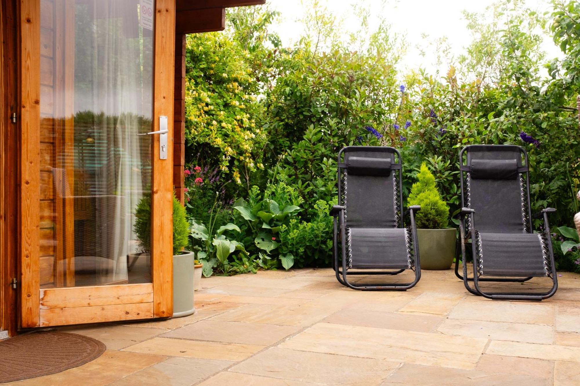 Villa Moors Wood Relaxing ,Tranquil Retreat With Hot Tub à Chippenham  Extérieur photo
